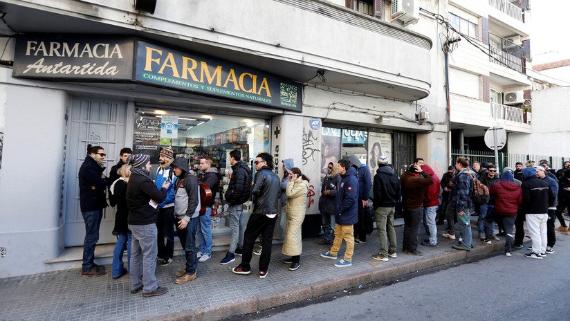 Uruguay autoriza la venta del primer medicamento a base de cannabis