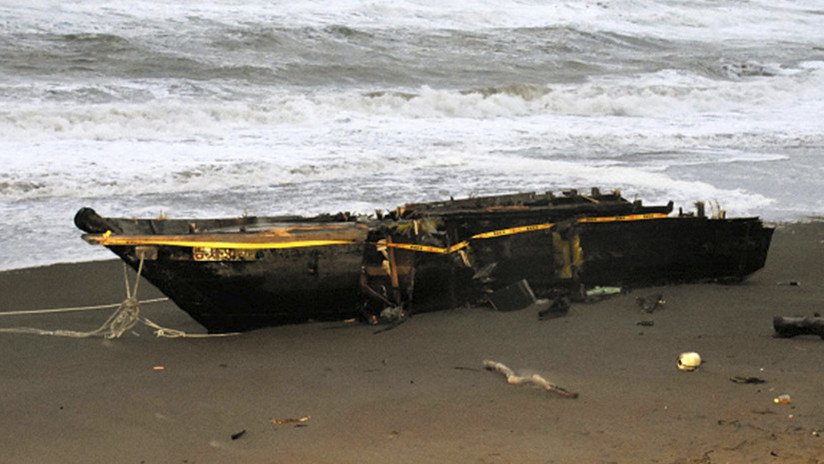 FOTOS: Otro 'barco fantasma' norcoreano llega a las costas de Japón con un cadáver a bordo