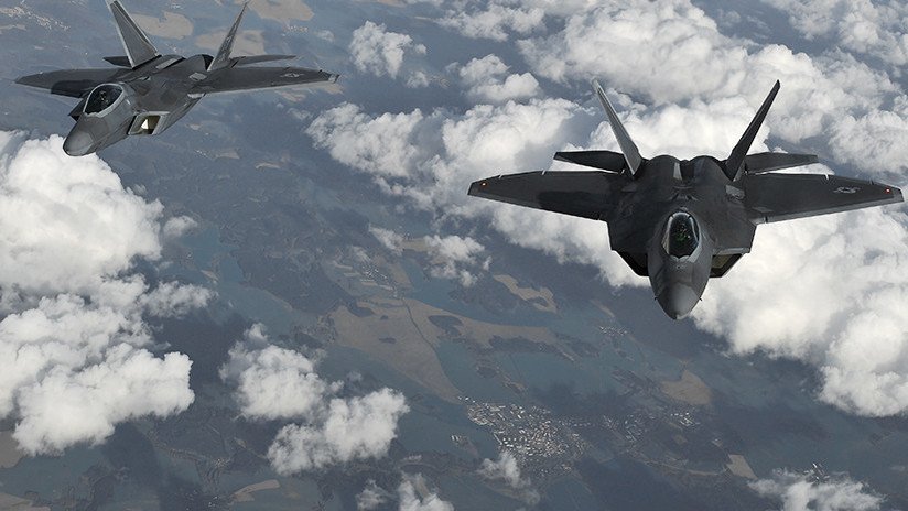 Rusia niega que cazas de EE.UU. "interceptaran" aviones de combate rusos en Siria