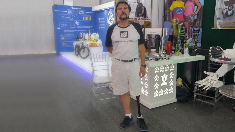 La historia del primer venezolano que recorrerá Sudamérica con una pierna biónica hecha en su país