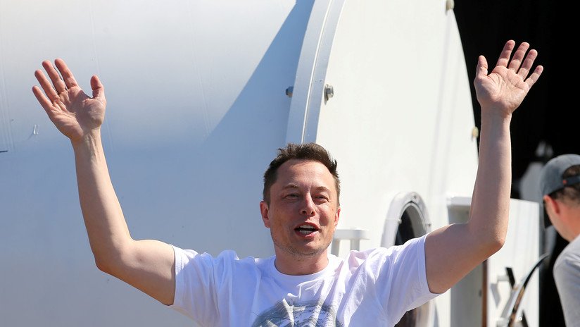 Elon Musk rompe por error "una de las dos reglas sagradas de privacidad en las redes"