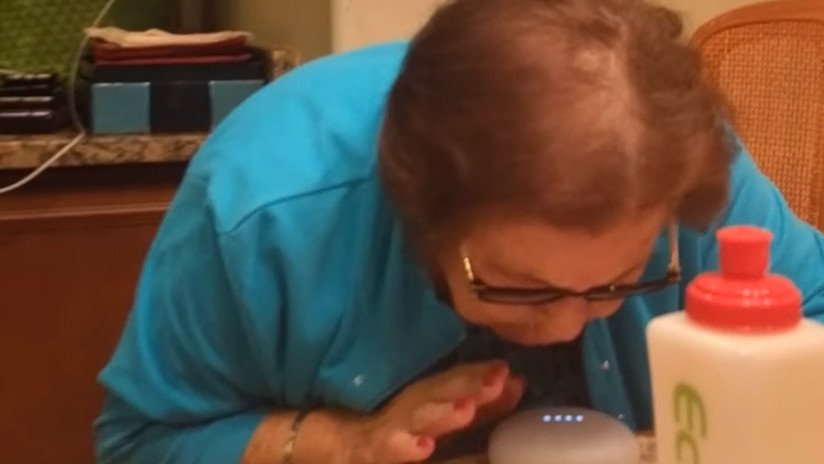 "OK, Gu Gu": Una abuela italiana aprende a usar Google Home y el resultado le da un susto de muerte