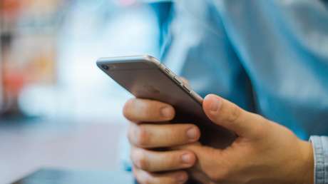 Roba un 'smartphone' y publica su 'selfie' en la cuenta del dueño al intentar desbloquearlo