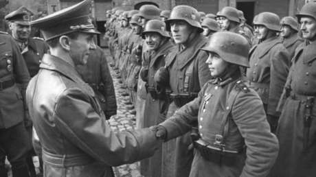 Este filme de 1944 muestra cómo se entrenaba la juventud nazi en Eslovaquia (VIDEO, FOTOS)