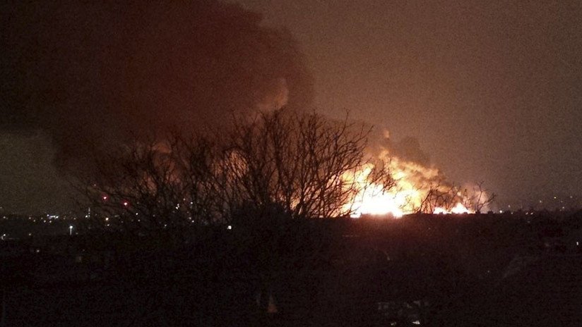 VIDEOS, FOTOS: Se desata un gran incendio en una fábrica de pintura en Londres 