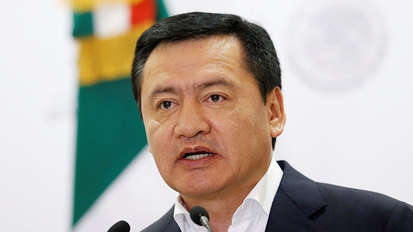 El secretario de Gobernación de México anuncia su renuncia