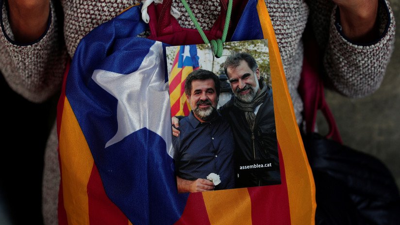 Los líderes independentistas catalanes en prisión preventiva declaran ante el Supremo