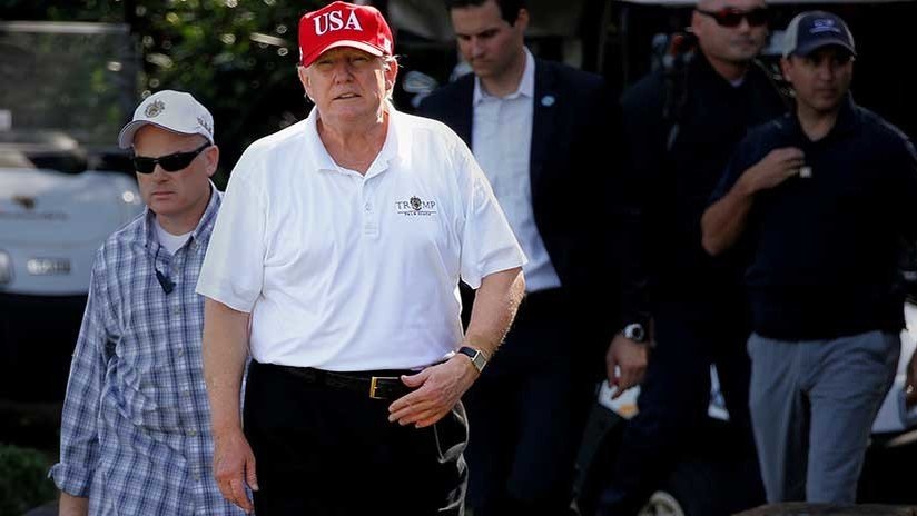 "Terminó los 18 hoyos": Críticas a Trump por seguir jugando al golf tras la alerta de misil en Hawái