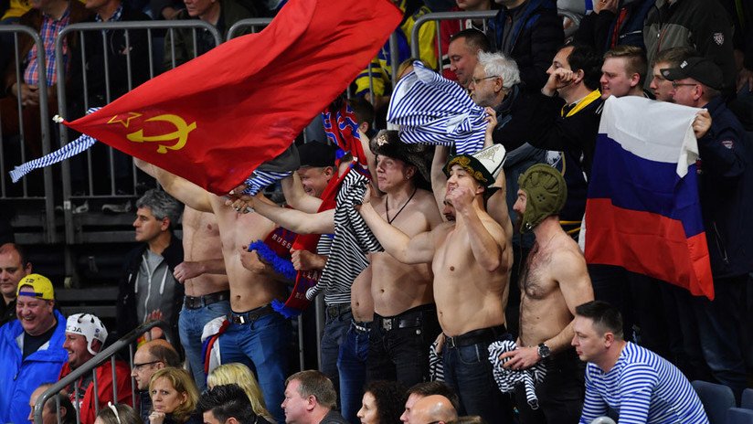 Los deportistas rusos podrían participar en los JJ.OO. de Invierno con bandera soviética