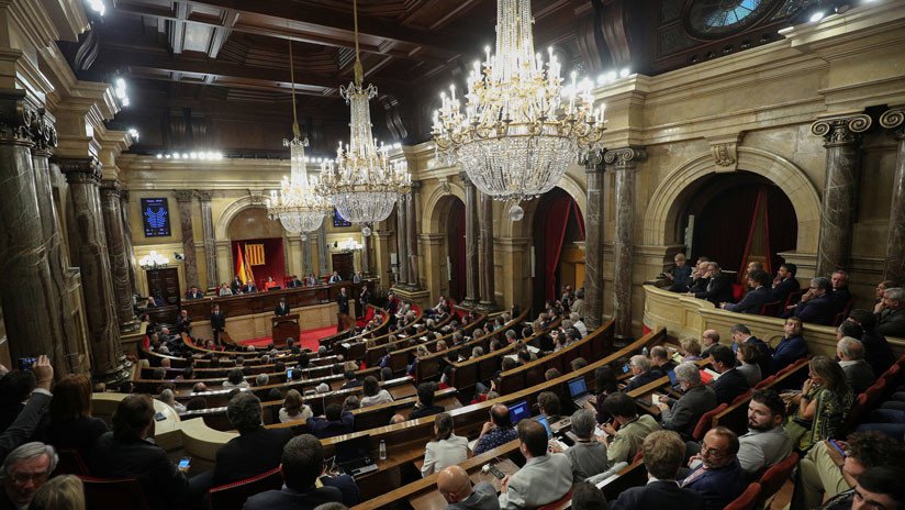 Se constituye el Parlamento catalán: particularidades, dudas y controversias