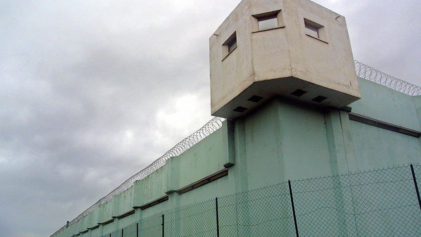 Un preso apuñala a dos guardias en una cárcel francesa al grito de "Alá es grande"