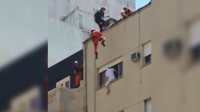 'Maniobra de película': Rescate espectacular de un hombre que amenazaba con saltar de un sexto piso