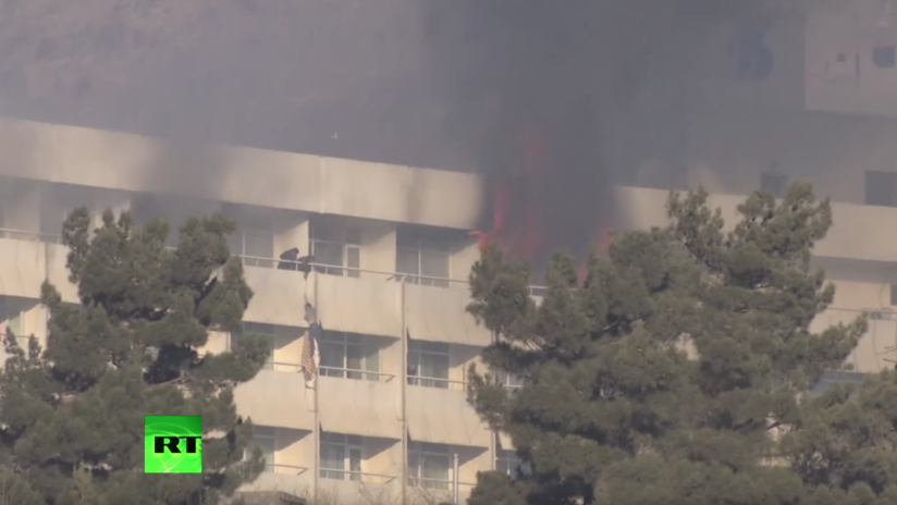 Rehenes del Hotel Intercontinental de Kabul escaparon por el balcón atando sábanas (VIDEO)