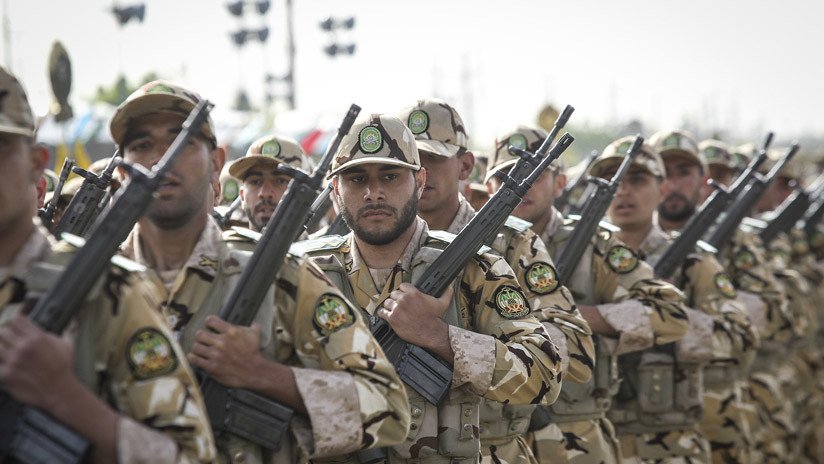 Irán realiza maniobras militares a gran escala en su costa sur