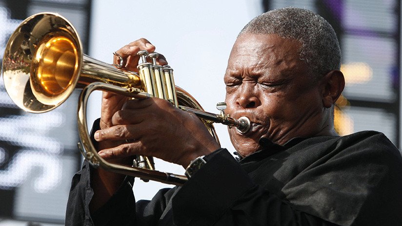 Fallece el trompetista de jazz sudafricano Hugh Masekela