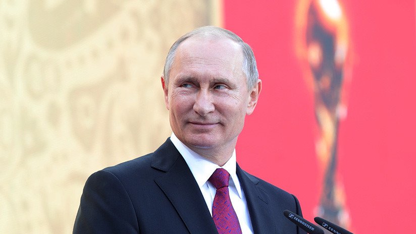 Vladímir Putin invita a Mauricio Macri a asistir al Mundial de Rusia