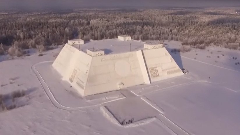 VIDEO: Un dron graba una estación de radar rusa que parece sacada de 'Star Wars'