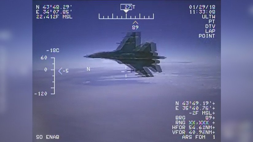 Publican un video de la intercepción de un avión espía de EE.UU. por un caza ruso Su-27
