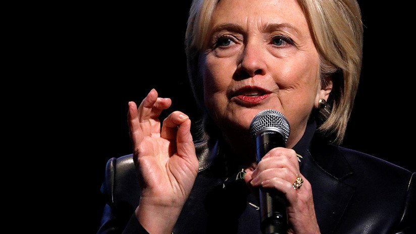 Polémica: Hillary Clinton explica por qué no despidió a un asesor acusado de abuso sexual