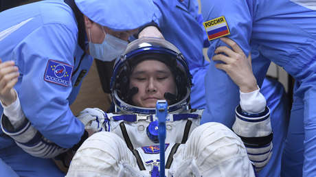 Un astronauta japonés asegura haber crecido 9 centímetros después de tres semanas en la EEI