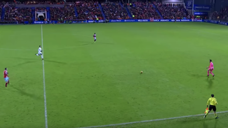 ¡Imperdible!: Un portero español marca un golazo desde 70 metros el día de su cumpleaños (VIDEO)