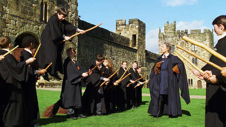 La 'instructora de vuelo' de Harry Potter se queja de no sufrir ningún acoso sexual