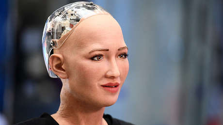 Robot que quiere aniquilar la humanidad 'muere' cuando se le pregunta por la corrupción en Ucrania