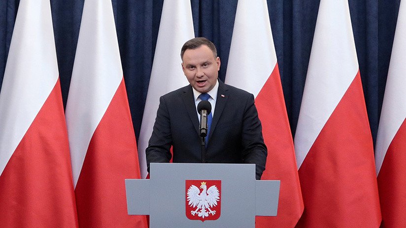 El presidente de Polonia anuncia la firma del polémico proyecto de ley sobre el Holocausto