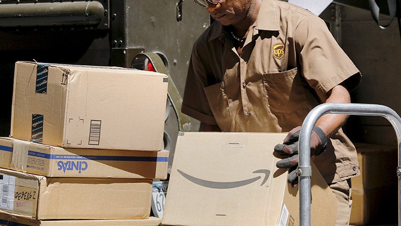 Una pareja no sabe cómo dejar de recibir oleadas de paquetes de Amazon que nunca ordenaron