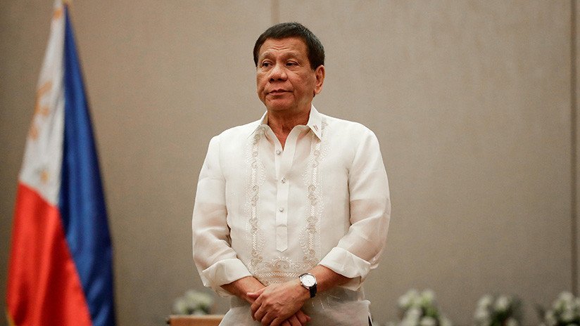 Duterte a las mujeres rebeldes: "No vamos a matarlas, solo les dispararemos en la vagina"