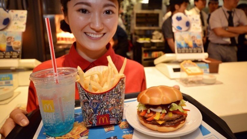 "Irresponsable": McDonald's mete más calorías y grasas a sus hamburguesas