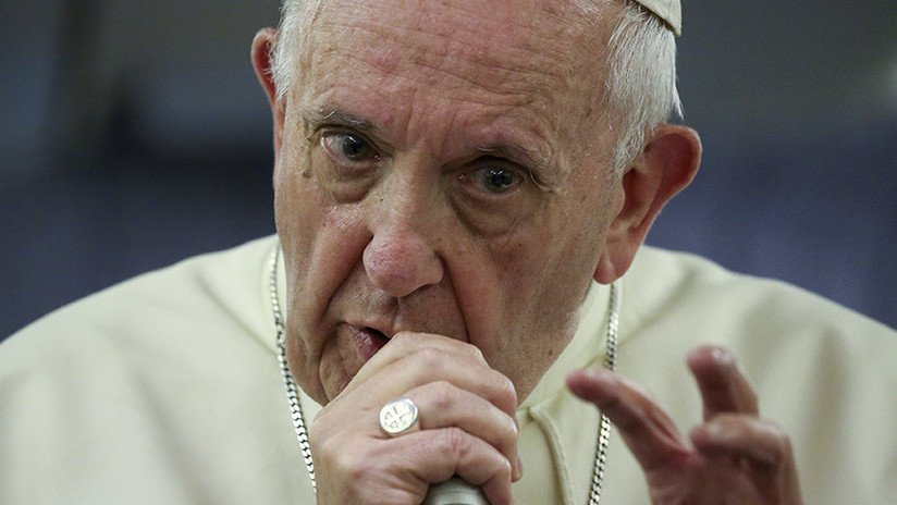 El papa Francisco se sincera: "Viví años oscuros, creí que era el fin de mi vida"