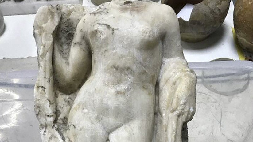 "El hallazgo más bello": Descubren una estatua de Afrodita en las obras del metro de Salónica