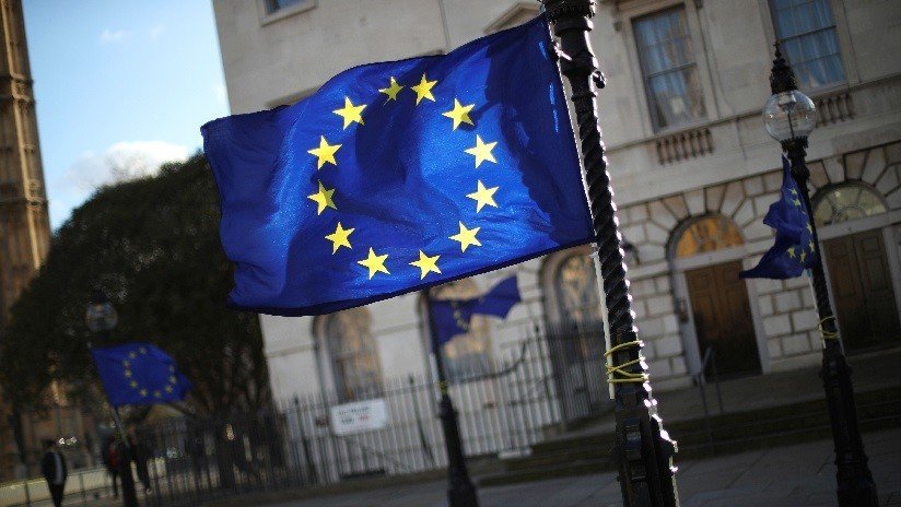 La UE aplaza la decisión de prolongar las sanciones contra ciudadanos rusos