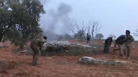 "¡Esto es por los chicos!": filman los últimos momentos de vida del piloto ruso derribado en Siria