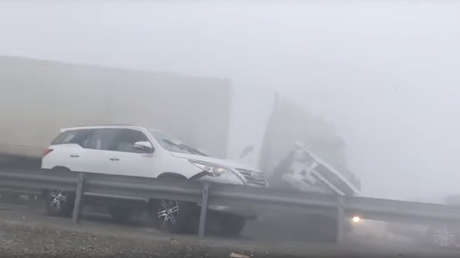 VIDEO: Dramático momento del choque de 44 coches en Abu Dabi