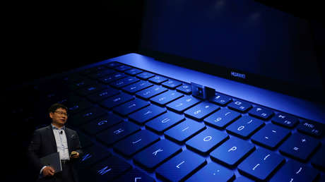VIDEO: Este nuevo modelo de portátil ubica la cámara web en un lugar 'secreto' del teclado