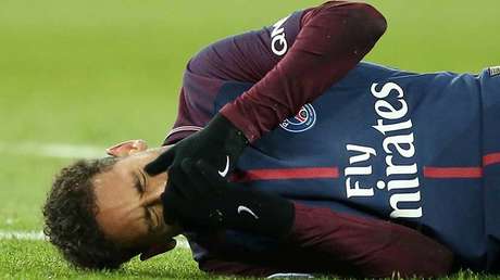 Con su hermana de por medio: El épico troleo a Neymar por su lesión se vuelve viral