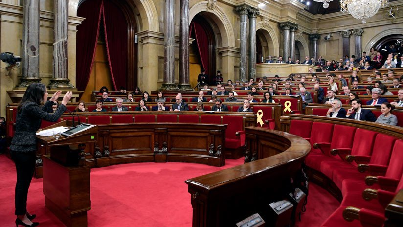Primera sesión del Parlamento catalán desde las elecciones del 21D: se escenifica el desencuentro