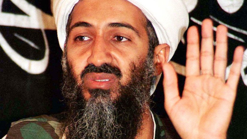 "Se estaba moviendo con su esposa delante de mí ": Habla el francotirador que mató a Bin Laden