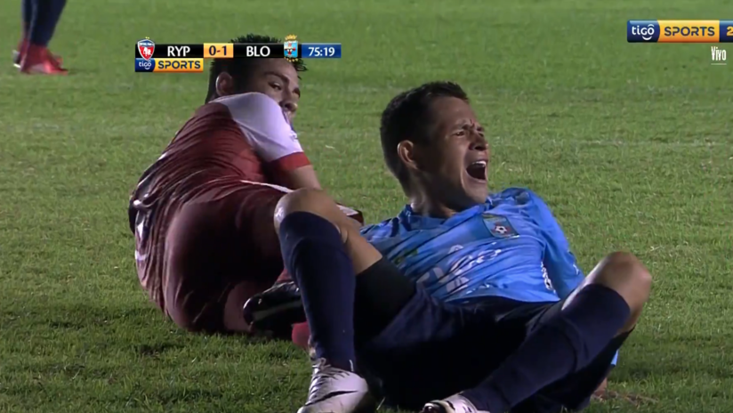VIDEO: Doble fractura en la pierna de un joven futbolista conmociona al balompié boliviano