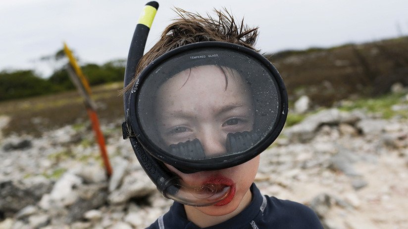 Sospechan que unas nuevas máscaras de buceo están relacionadas con la muerte de 10 personas en Hawái