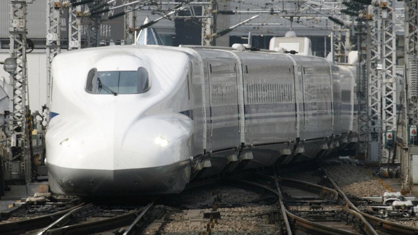 FOTO: Japón presenta un nuevo tren bala 'Supremo'