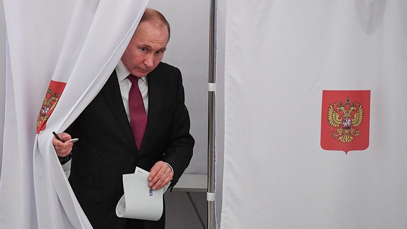 "Espectáculo" y "farsa": ¿Cómo cubren los medios de Occidente las elecciones en Rusia?