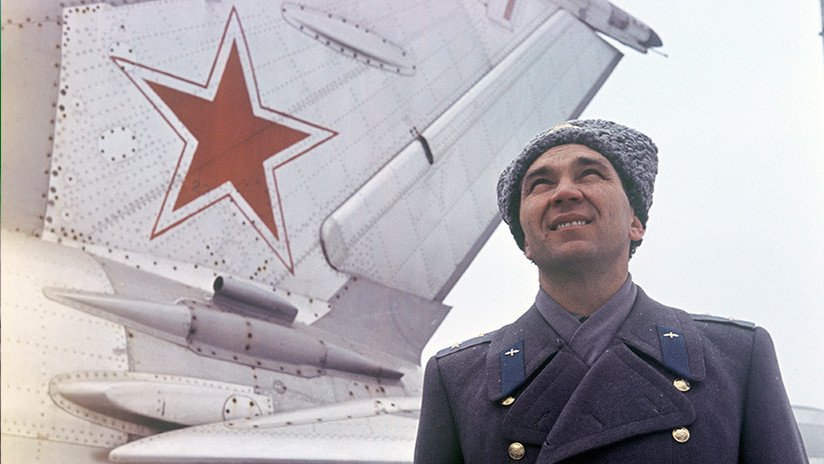 Muere a los 91 años el piloto que sobrevivió a dos muertes clínicas en las pruebas del caza MiG-21