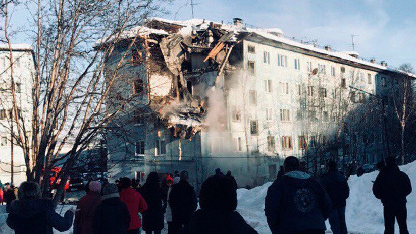 Rusia: Mueren dos personas tras colapsar cuatro pisos de un edificio residencial