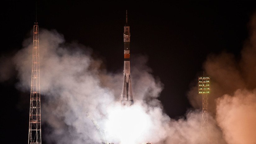 Rusia lanza al espacio la nave Soyuz MS-08 
