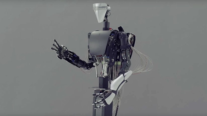 Inventan en Japón un 'robot-avatar' (VIDEO)
