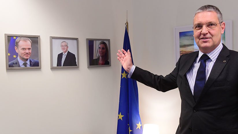 Los líderes de la Unión Europea deciden llamar a consultas a su embajador en Rusia