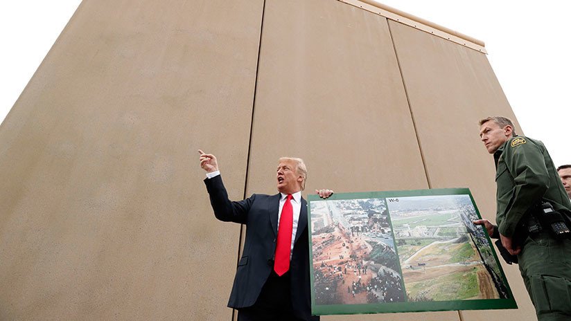 Trump sugiere que el Ejército puede pagar el muro fronterizo con México, porque ahora "es rico"